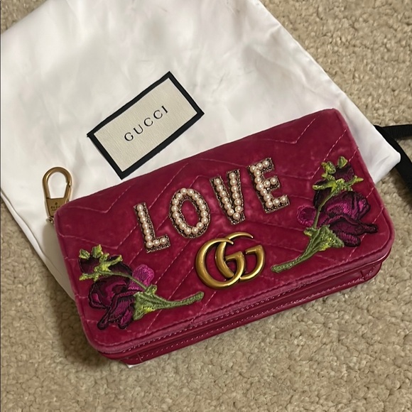 Auth GUCCI MARMONT LOVE PINK VELVET CLUTCH Purse Handbag Pearls & Gold - Picture 1 of 13